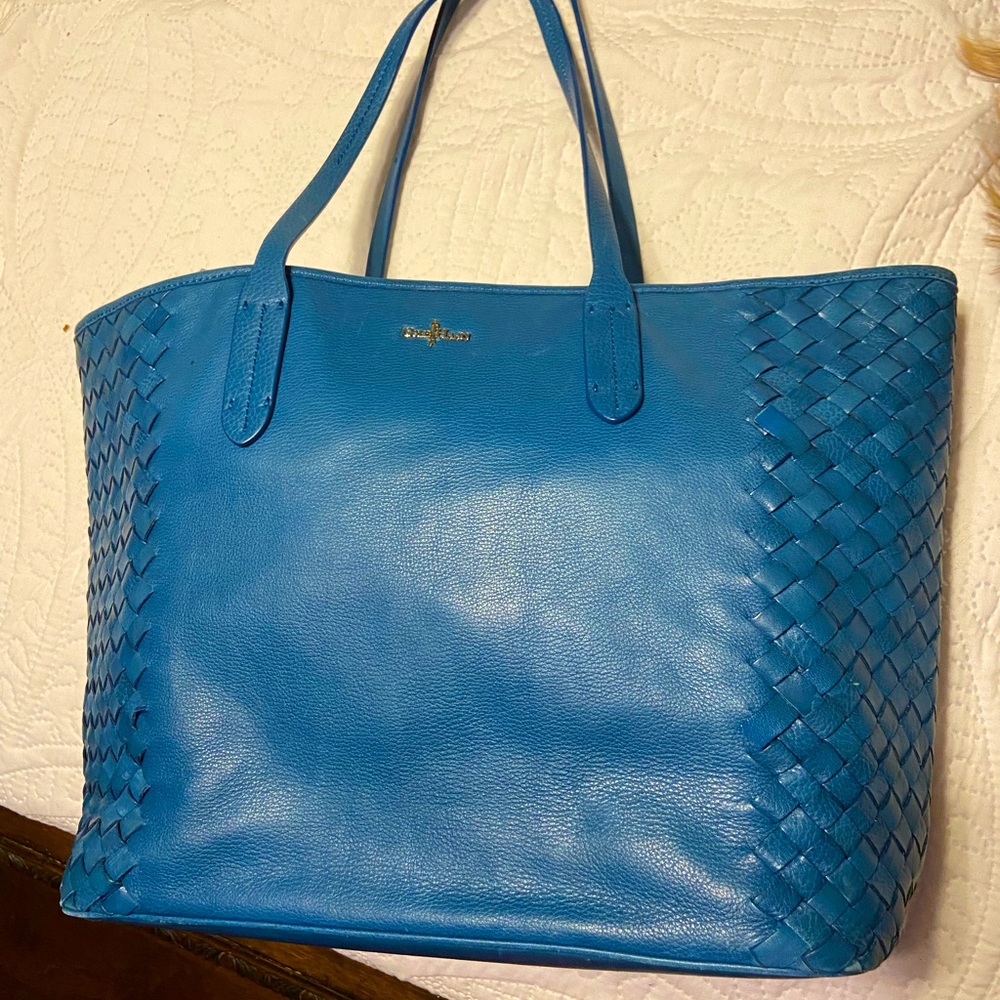 Beautiful cole haan tote in excellent condition